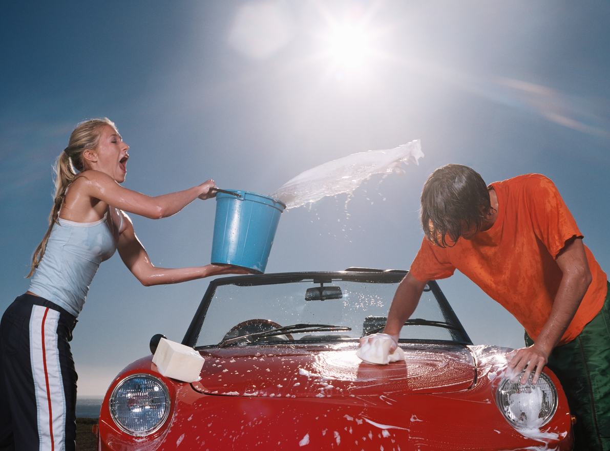 何时何地洗车最好?